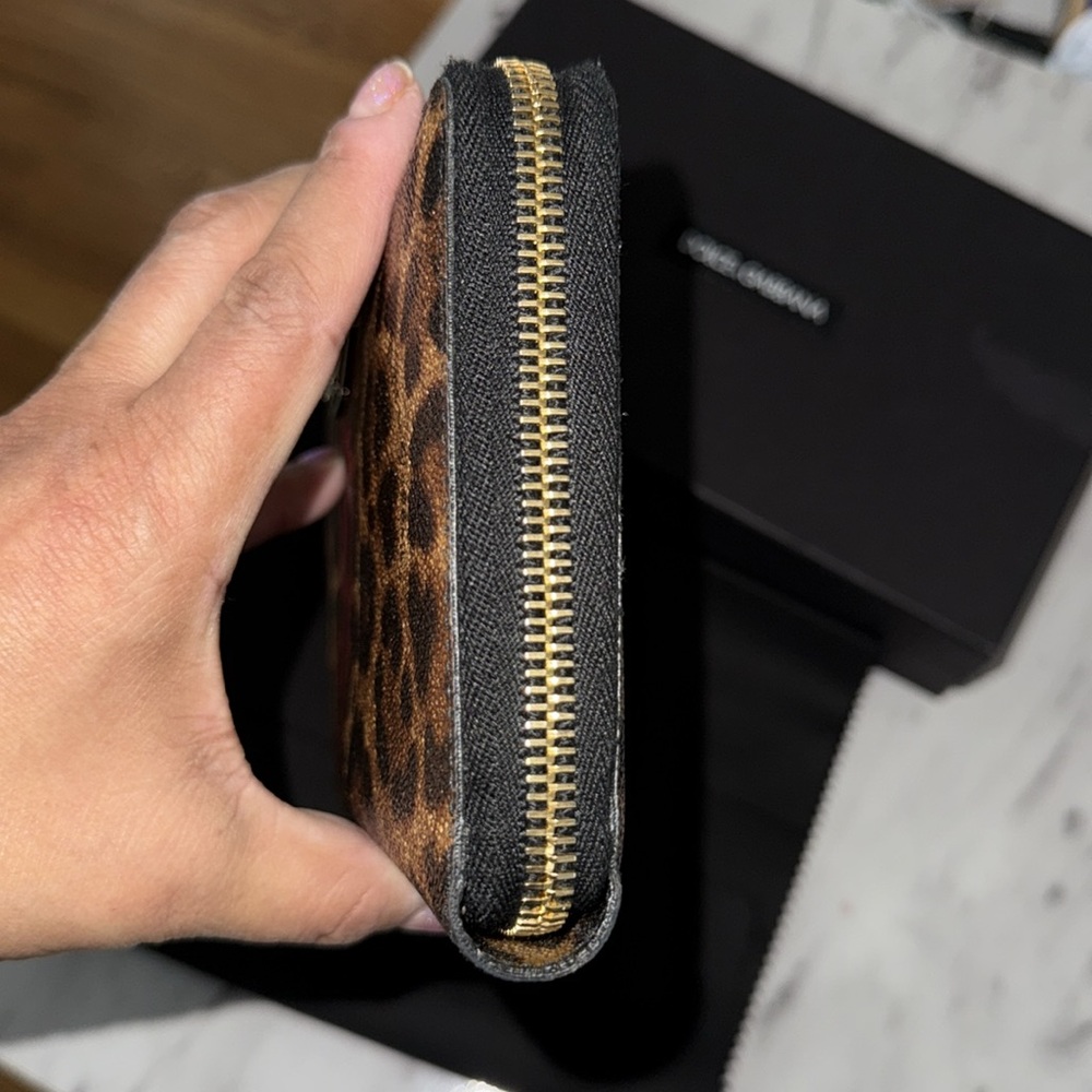 Dolce & Gabbana leopard Print Wallet with Red strip box n dust bag brand new. - Picture 11 of 12